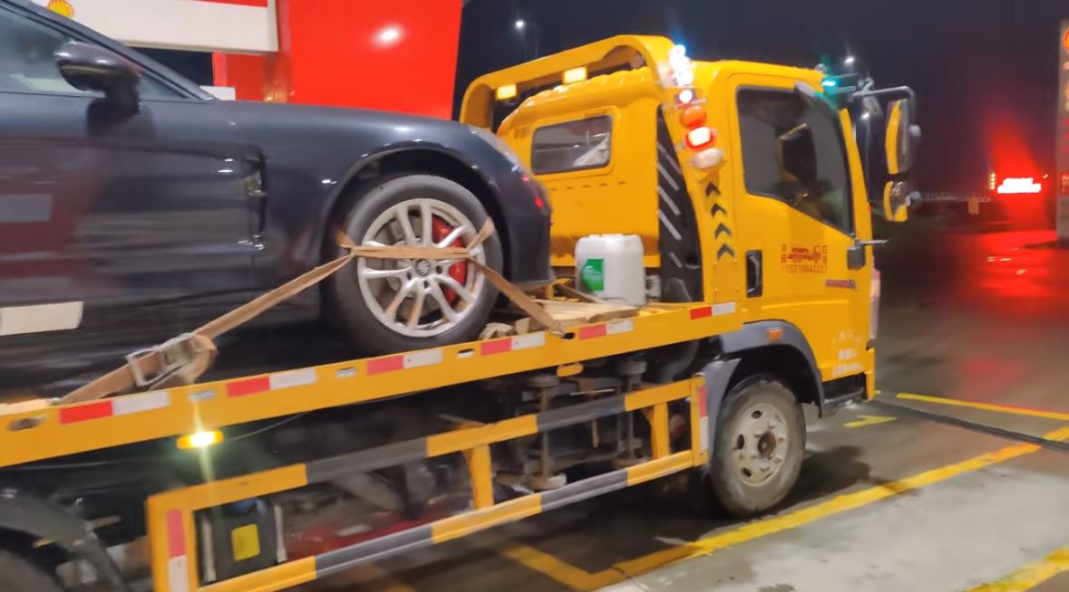 淮南行车途中遇到突发状况该如何呼叫道路救援？